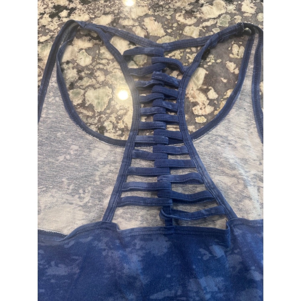 DC Comics Wonder Woman Graphic Tank Top Blue Acid Wash Ladder Back Womens L - Picture 4 of 8